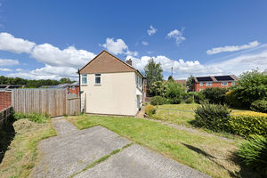 Masefield Avenue Holmewood